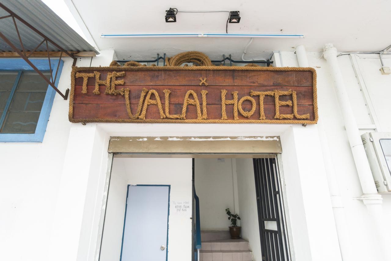 The Valai Hotel กูดัต ภายนอก รูปภาพ